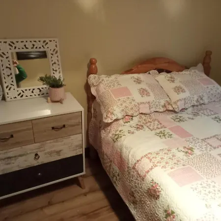 Escape To The Beara Peninsula. Homestay Castletownbere